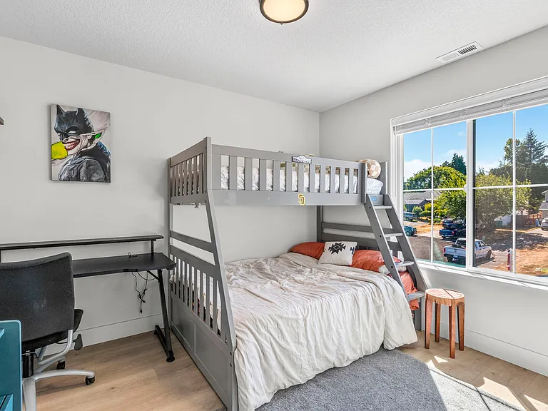 10001 NE 44th Ct — Photo 22