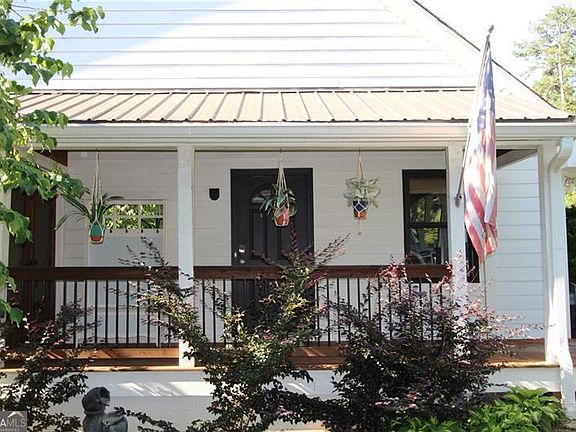 2nd image of 4040 Merritt Dr