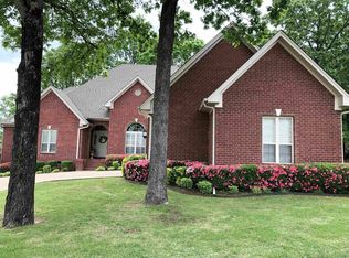 126 Black Oak Pl, Searcy, AR 72143