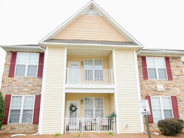 1321 Kershaw Loop APT 229, Fayetteville, NC 28314