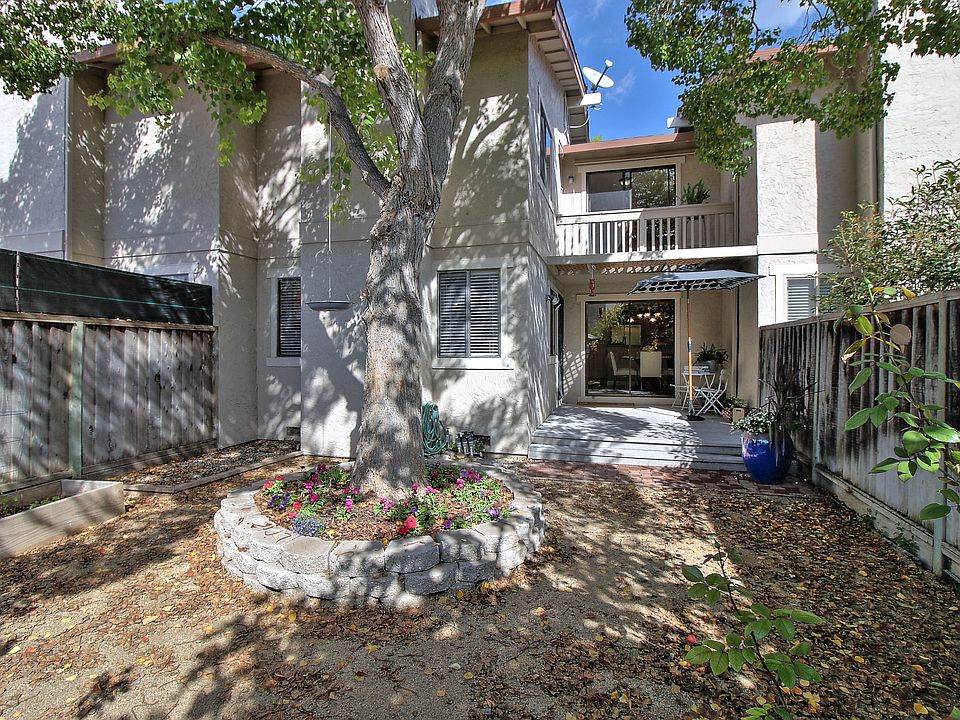 1st image of 130 Baroni Ave APT 45
