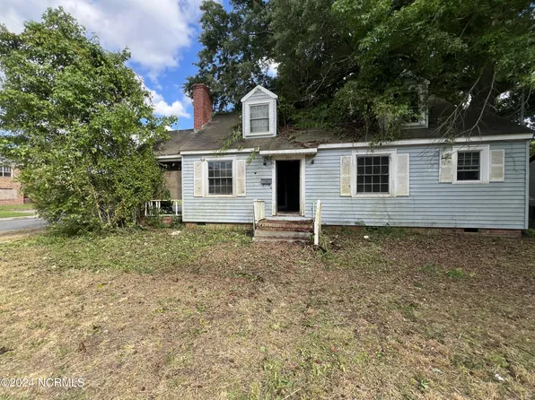 315 Woodlawn Drive, Kinston, NC 28501