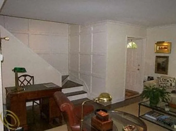 723 N Old Woodward Ave Unit 5-1, Birmingham, MI 48009