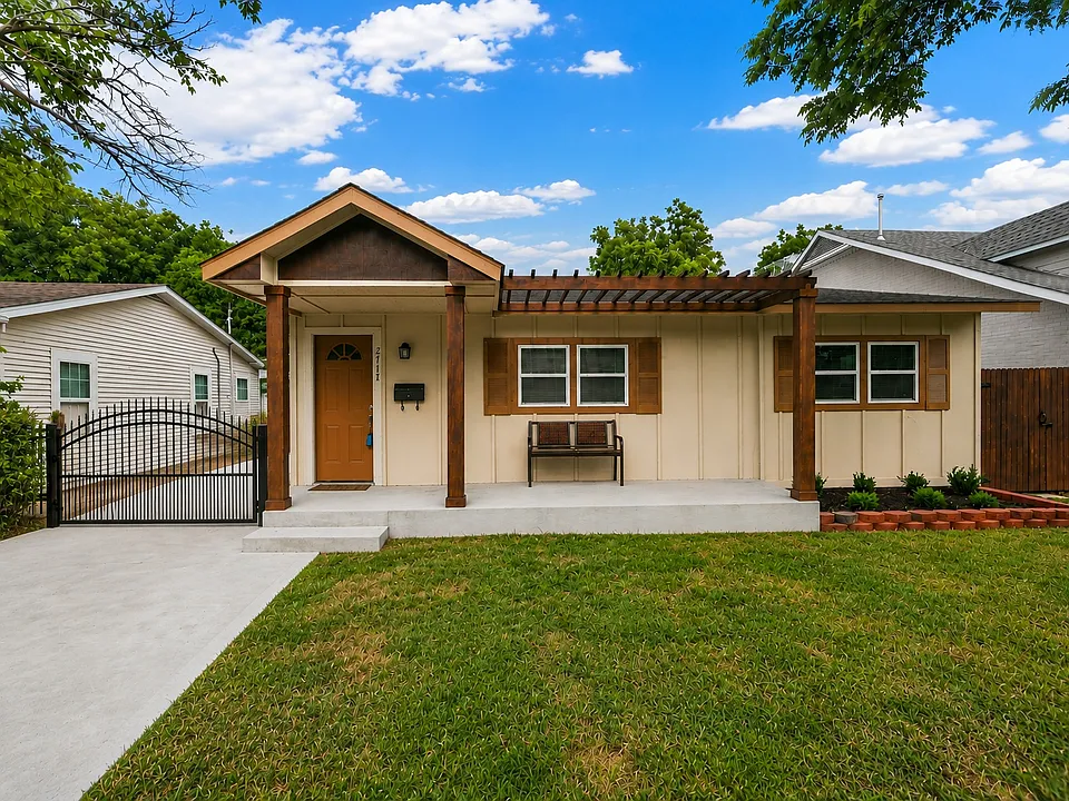 2717 Townsend Dr