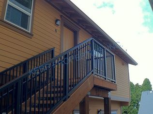 6037 SE Stark St APT 6, Portland, OR