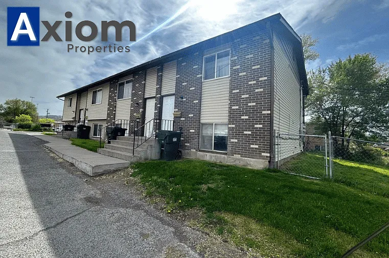 Main 819 S — Photo 1