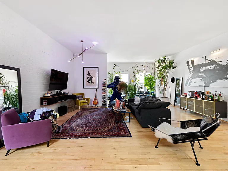 422 W Broadway #PENTHOUSE — Photo 3