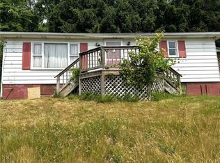 58 Beeno Rd, New Stanton, PA 15672