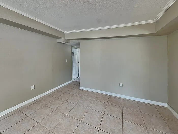 2514 E 10th Avenue Dr — Photo 7