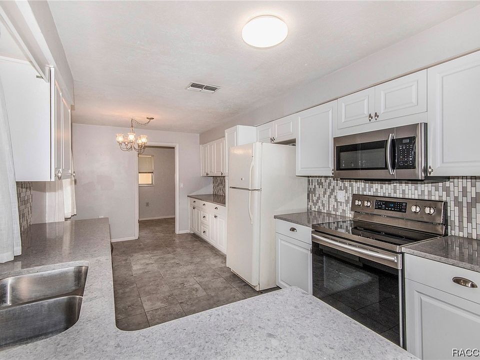 1st image of 96 W Hollyfern Pl
