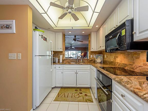 5th image of 515 Lake Louise Cir Unit 101