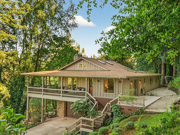 5th image of 3425 Redwood Road