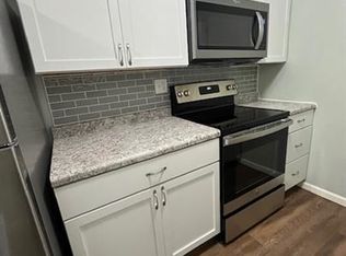 2810 Birch St APT 4, Eau Claire, WI 54703