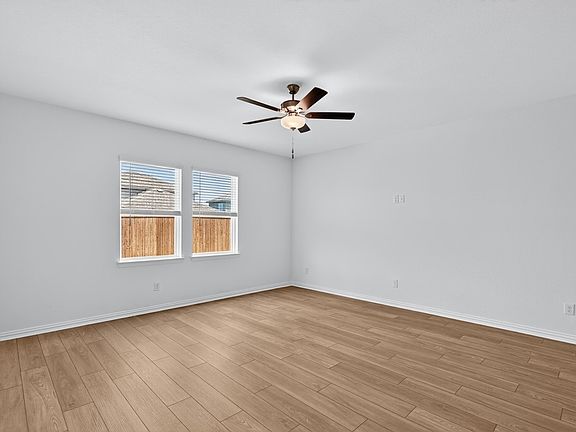 3rd image of 2337 Buffalo Bayou Way