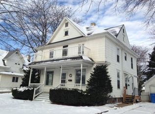 307 W Main St, Waunakee, WI 53597