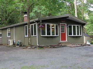 112 Cree Trl, Milford, PA 18337