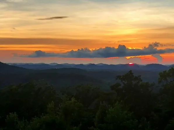 235 Indian Ridge Dr, Tellico Plains, TN 37385