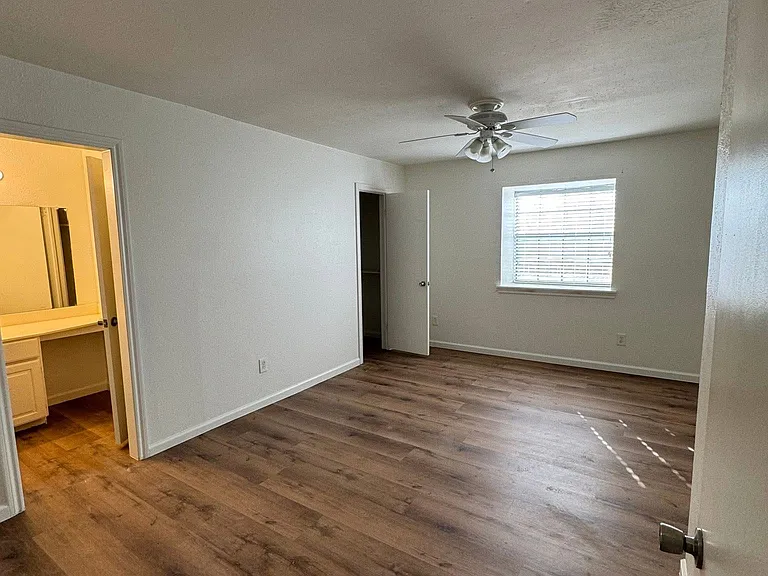 6552 Chicory Ct — Photo 13