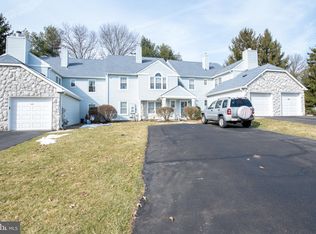 344 Independence Dr, Holland, PA