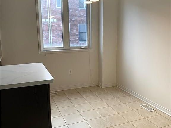 5th image of 2171 Fiddlers Way #4
