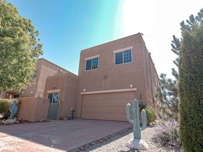 122 Carson Valley Way, Santa Fe, NM, 87508