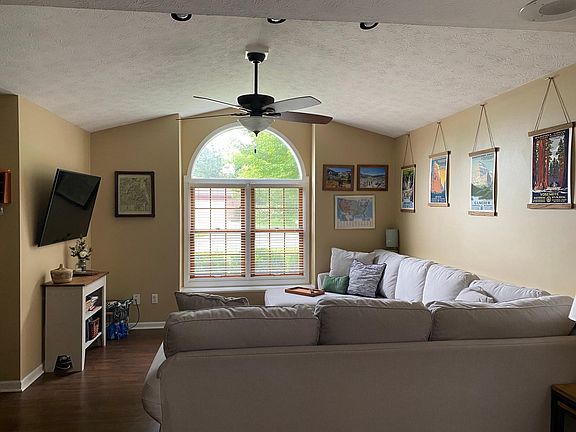 3rd image of 3800 Cassandra Dr