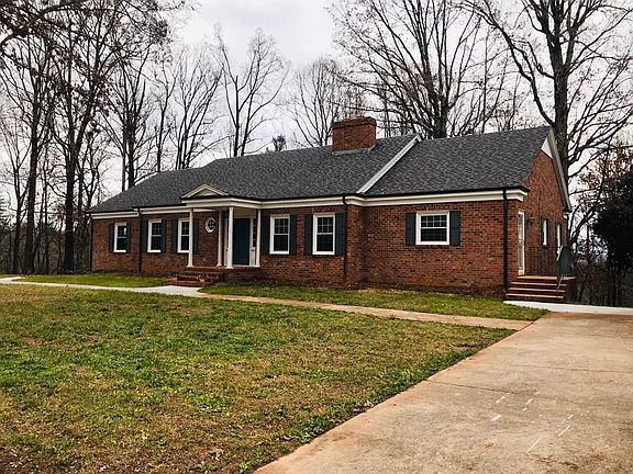 2nd image of 313 Coffey St