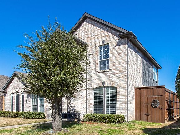 3rd image of 2206 Valley Creek Dr