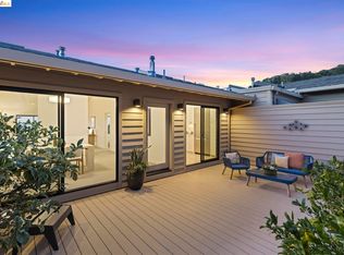 44 Schooner Hl, Oakland, CA 94618