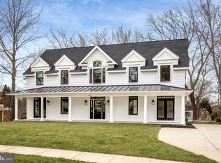 1102 Vassar Rd, Alexandria, VA 22314