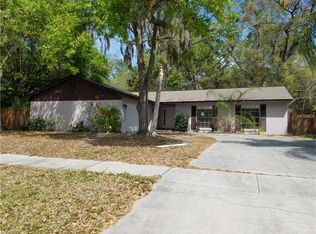 220 Van Gogh Cir, Brandon, FL 33511