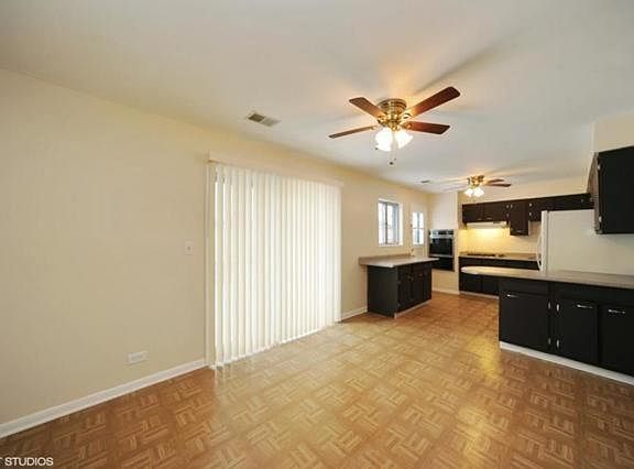 4th image of 9528 Park Ln