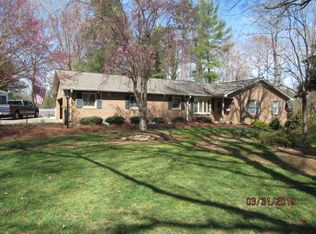 271 N State Lake Dr, Taylorsville, NC 28681