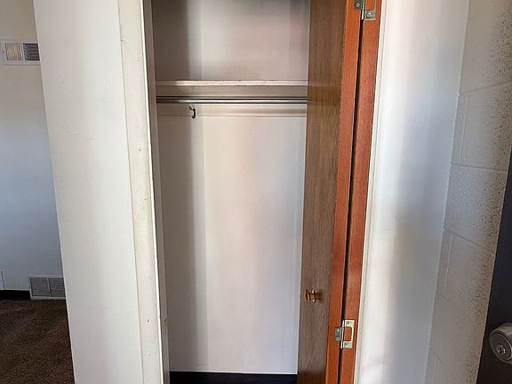 4th image of 1022-1026 Sunset Ave #5