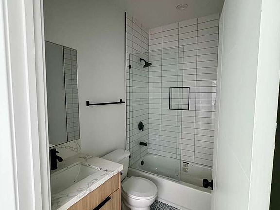 3rd image of 1500 Arapahoe St #1/2