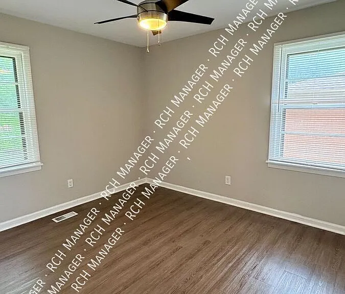 608 Austin Dr NW — Photo 9