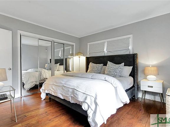 3rd image of 2305 Bona Bella Ave