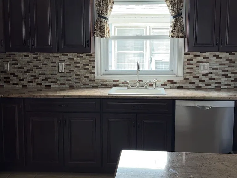 24 Keats St #1 — Photo 10