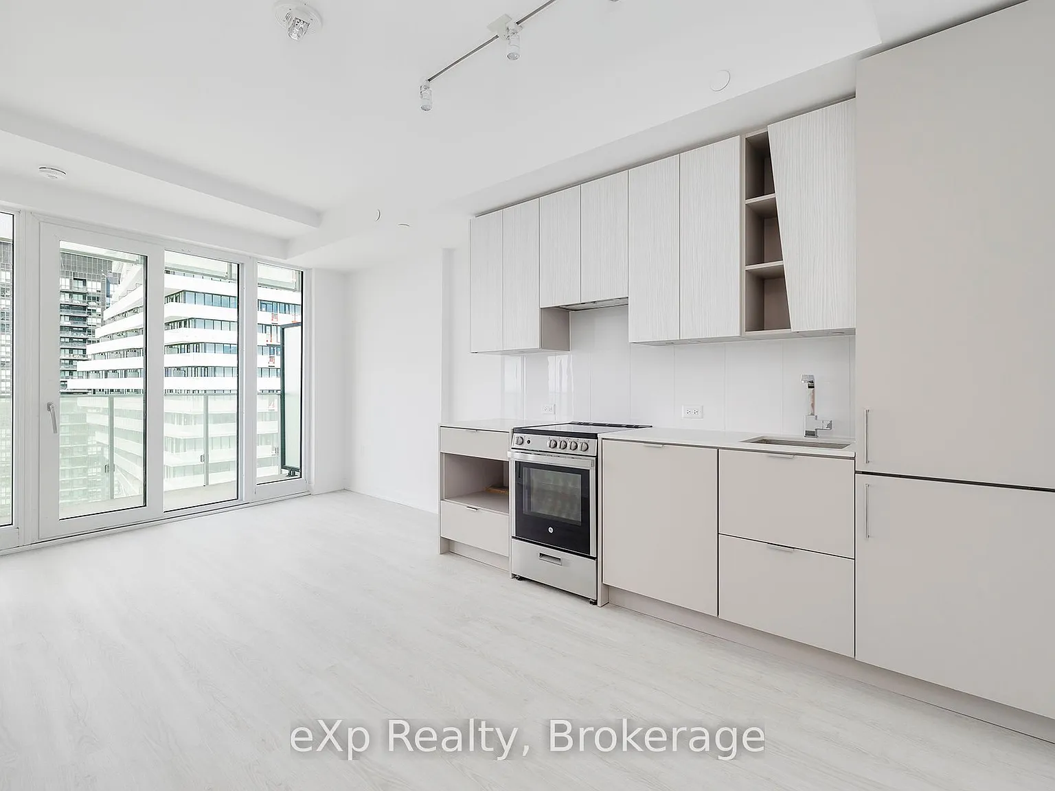 1 bed, $2,350 — Photo 2