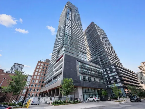 39 Roehampton Ave, Toronto, ON