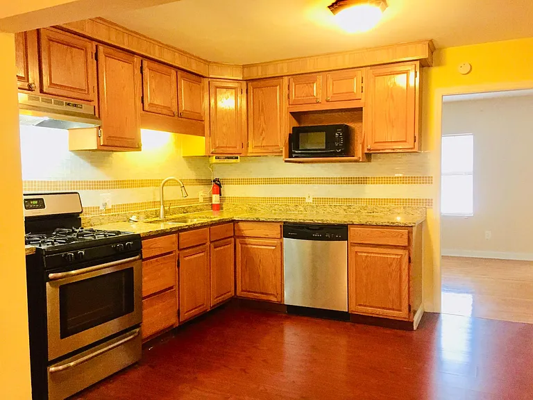 2633 Evergreen Ave — Photo 12