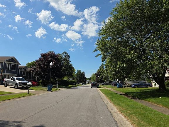 4th image of 7023 Waring Cir