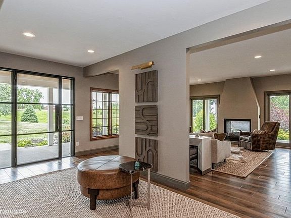 3rd image of 2339 NE Sterling Ct