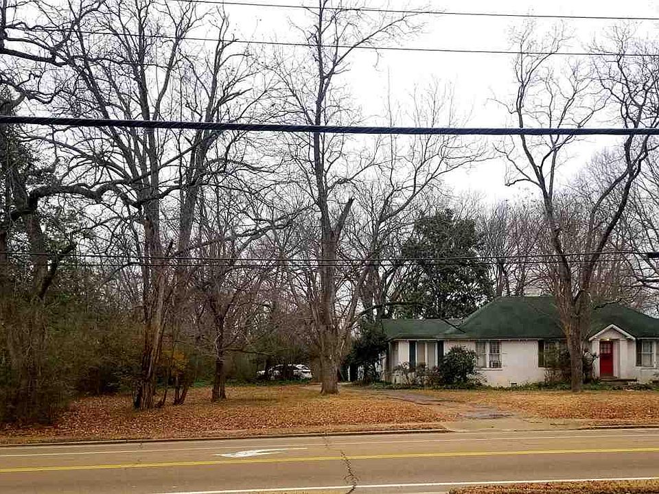 1st image of 160 E Poplar Ave