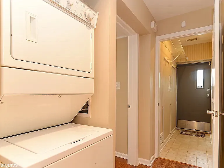 837 S Laflin St #3 — Photo 8