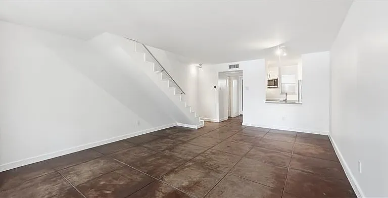 3707 Miles St #3 — Photo 5