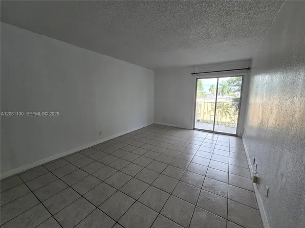 4550 NW 9th St, Miami, FL