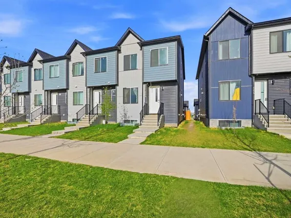 668 W Cornerstone Blvd NE, Calgary, AB T3N 1J6