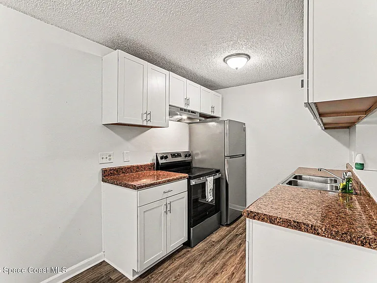 2181 Agora Cir SE #106 — Photo 7