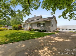 821 W Baseline Rd, Plainwell, MI 49080